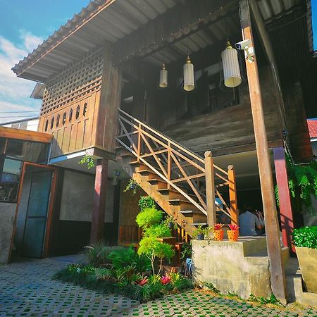 Manon Hostel Chiang Mai Exterior foto