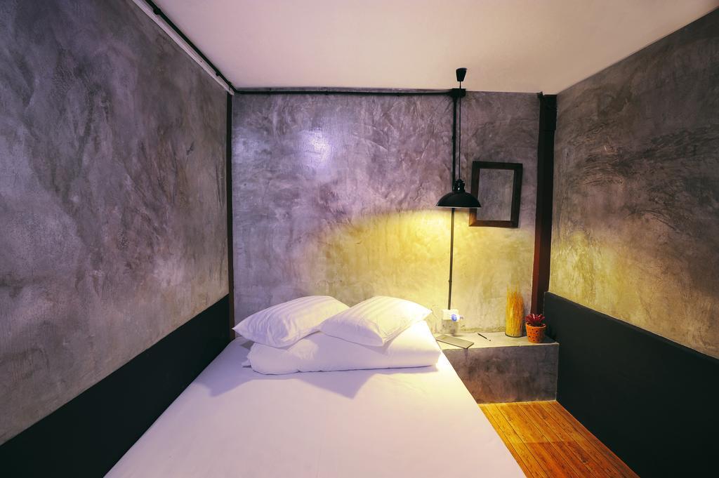 Manon Hostel Chiang Mai Zimmer foto