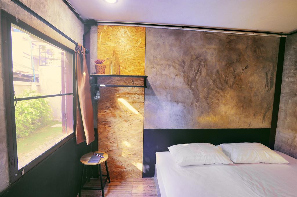 Manon Hostel Chiang Mai Zimmer foto